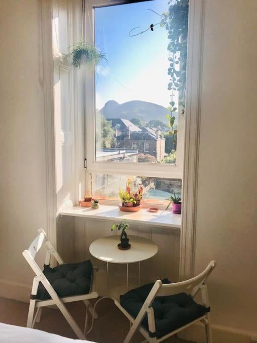 Cosy 2 Bedroom Flat In Edinburgh Bagian luar foto